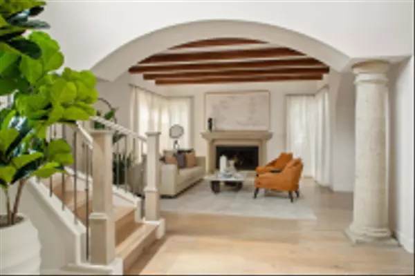 La Jolla, CA 92037,7729 Ivanhoe Avenue