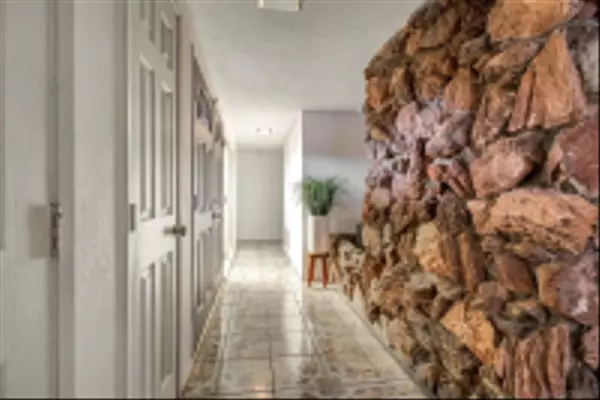 Hemet, CA 92543,415 S Gilbert St