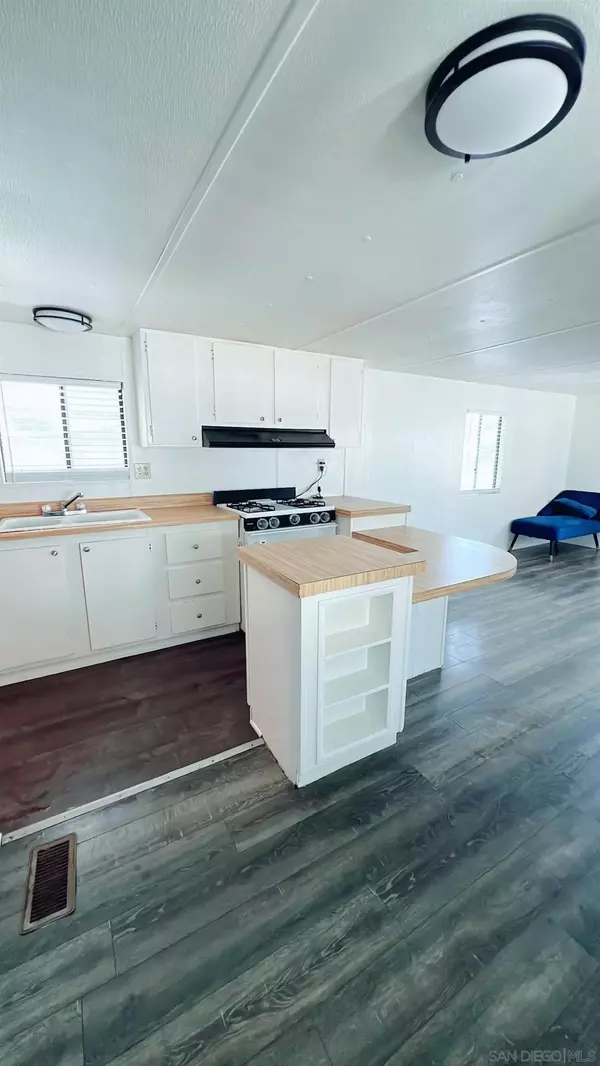 El Cajon, CA 92021,351 E Bradley ##40