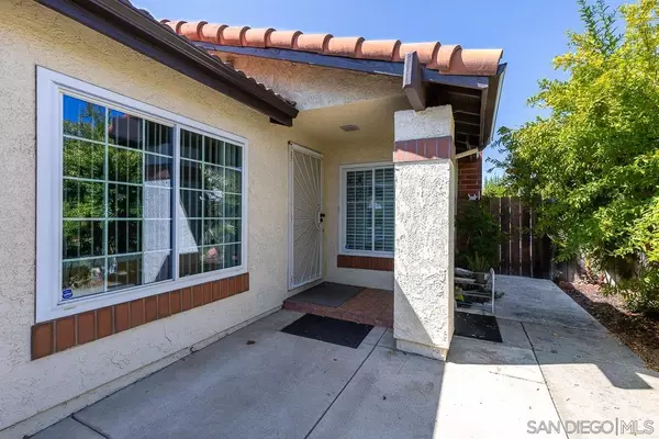 Escondido, CA 92027,2412 Teaberry Glen