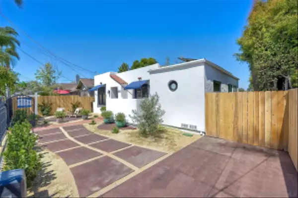 San Diego, CA 92103,3635 Kite St