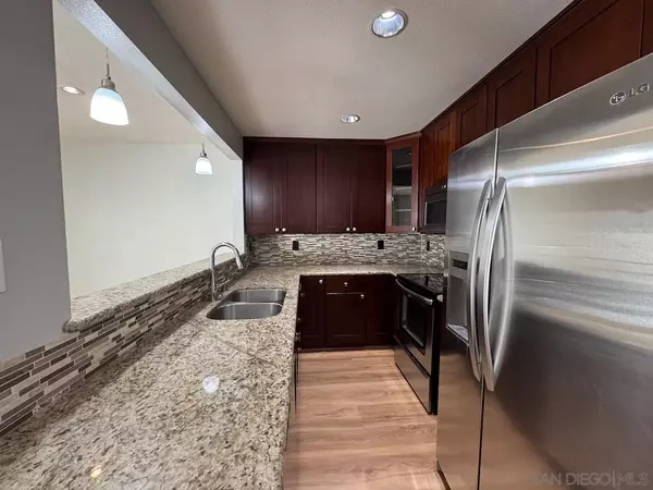 San Diego, CA 92110,4224 Loma Riviera Ln