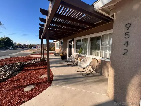 9542 Nicole Way, Santee, CA 92071