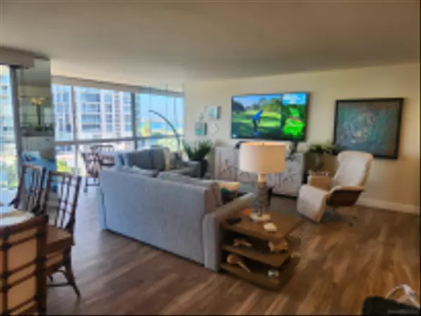 Coronado, CA 92118,1730 Avenida Del Mundo #402