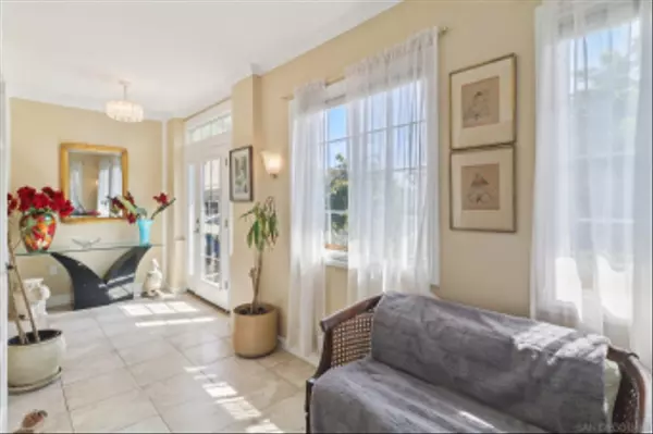 San Diego, CA 92104,3509-11 32nd st