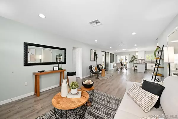 Spring Valley, CA 91977,8920 King Michael Ct