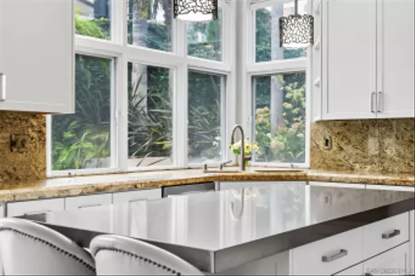 9703 Keeneland Row, La Jolla, CA 92037