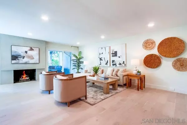 La Jolla, CA 92037,2223 Caminito Preciosa Sur