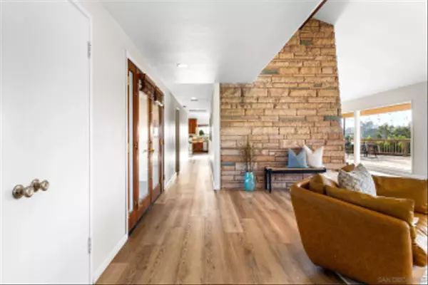 San Diego, CA 92115,4866 Barbarossa Pl