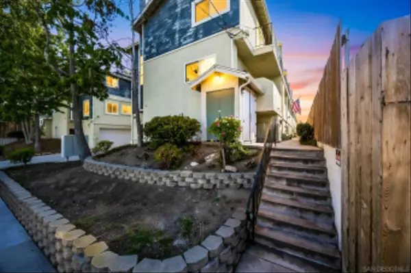 San Diego, CA 92115,4515 College Way #P