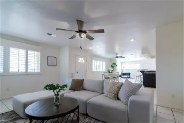 La Mesa, CA 91941,10028 Resmar Pl