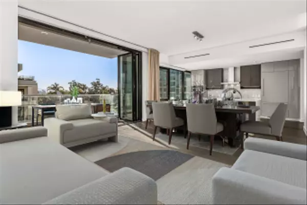 San Diego, CA 92103,2604 5th Ave #601