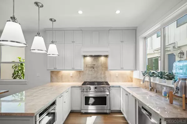 Coronado, CA 92118,548 G Avenue