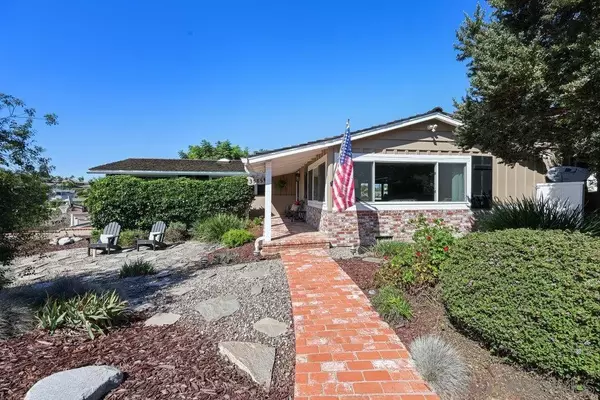 San Diego, CA 92106,3585 Addison