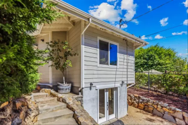 Escondido, CA 92026,10118 Langley Ct