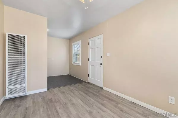 San Diego, CA 92102,3378-84 B Street