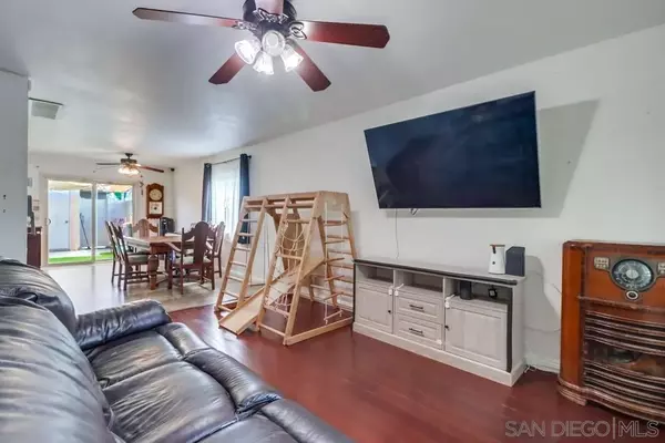 Spring Valley, CA 91977,8233 Warmwood Ave