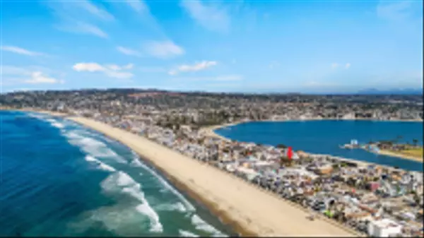 San Diego, CA 92109,806 Redondo Ct