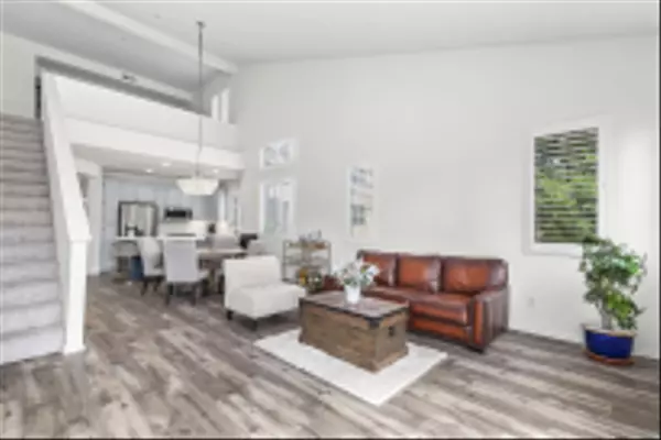 El Cajon, CA 92019,3177 Dehesa Road 14