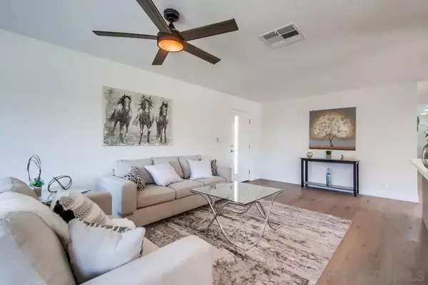 El Cajon, CA 92021,450 E Bradley Ave #157