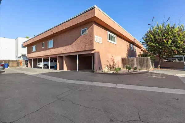 1060 E Washington Ave #5, Escondido, CA 92025