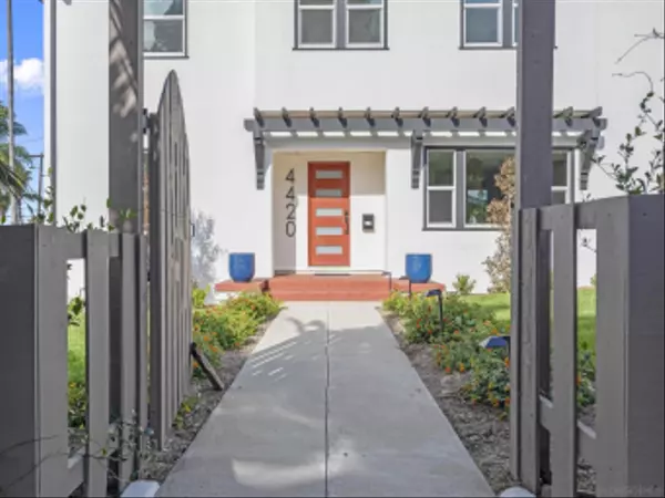 San Diego, CA 92107,4420 Voltaire Street