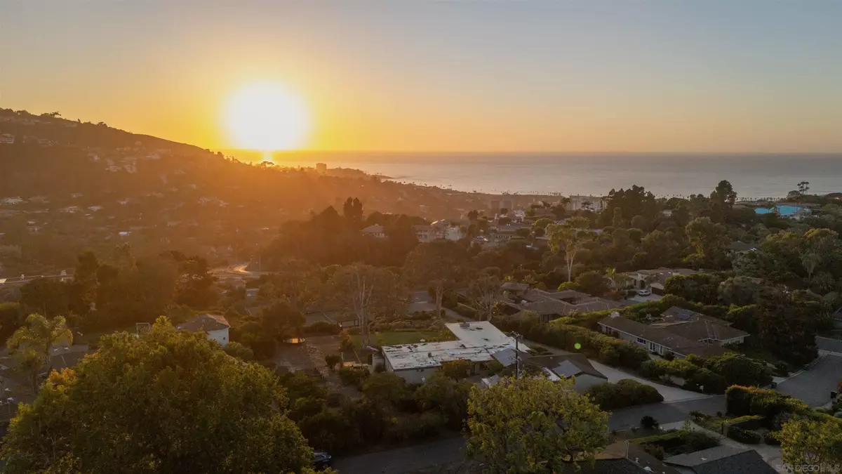 La Jolla, CA 92037,7835 La Jolla Vista Drive