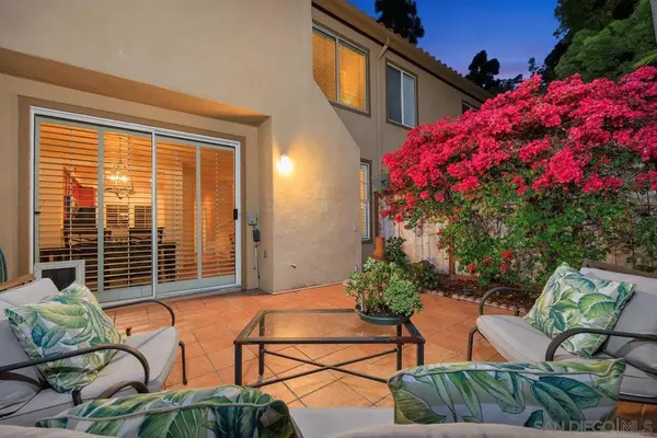 San Diego, CA 92130,3965 Via Holgura