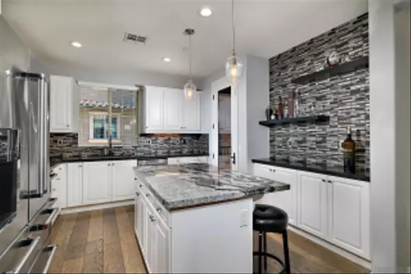 San Diego, CA 92127,16222 Veridian Circle