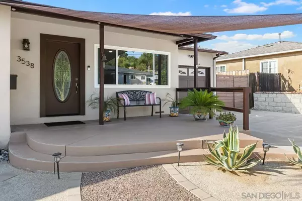 La Mesa, CA 91941,3538 Trophy Dr