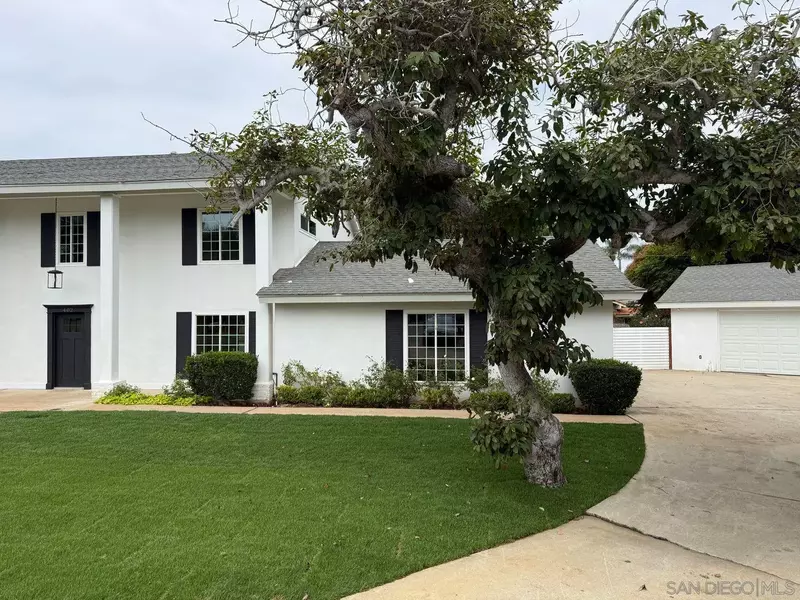 402 Parkwood Ln, Encinitas, CA 92024