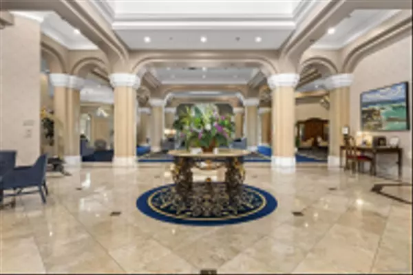 San Diego, CA 92122,3890 Nobel Dr #1104