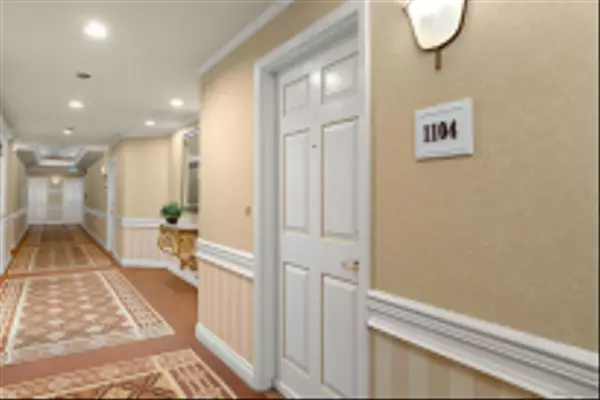 San Diego, CA 92122,3890 Nobel Dr #1104