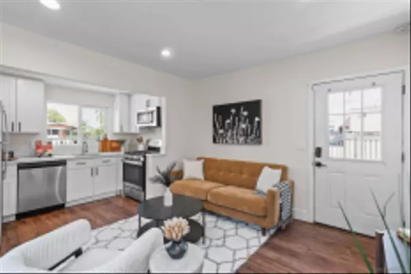 San Diego, CA 92105,4119 Orange Ave