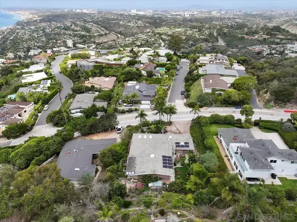 La Jolla, CA 92037,7202 Via Capri