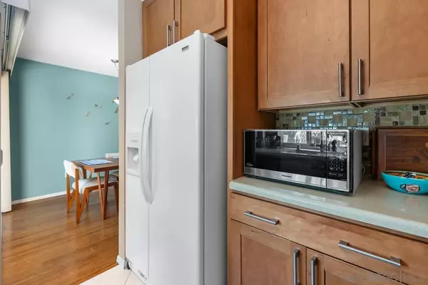 San Diego, CA 92131,9774 Caminito Doha