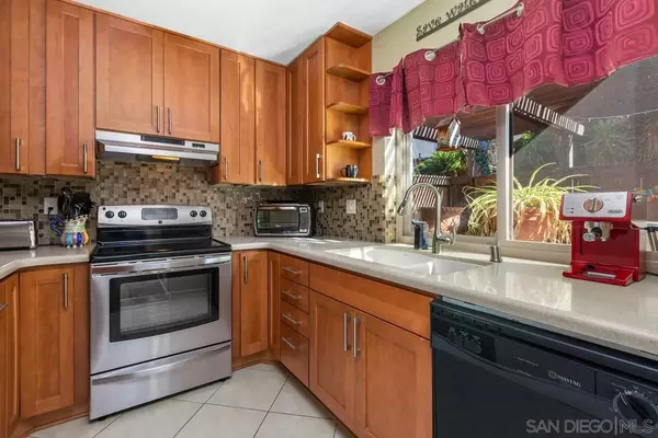 San Diego, CA 92131,9774 Caminito Doha