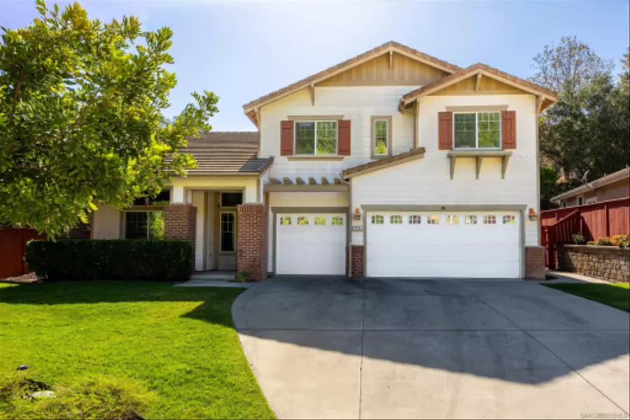 273 Oak Valley Ln, Escondido, CA 92027