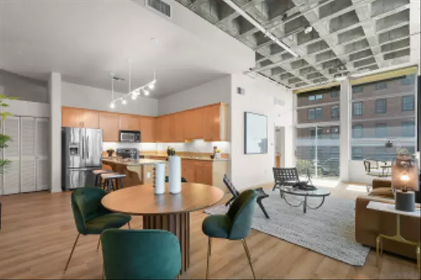 San Diego, CA 92103,3211 5th Ave #203