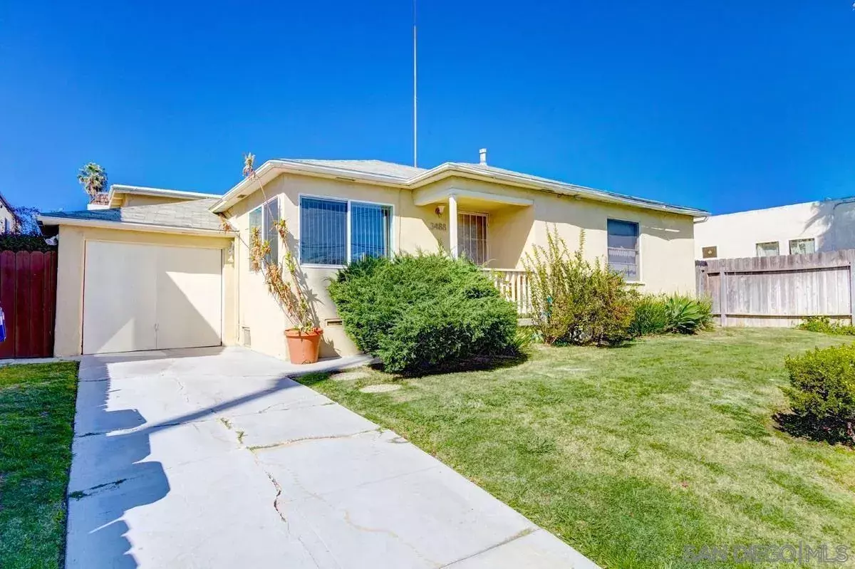 San Diego, CA 92116,3488 Monroe Avenue
