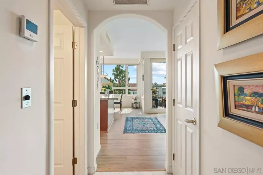 3890 Nobel #506, La Jolla, CA 92122
