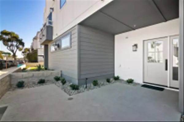 San Diego, CA 92109,722 Nantasket Ct