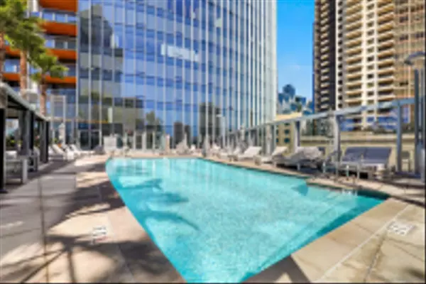 San Diego, CA 92101,888 W E St #502