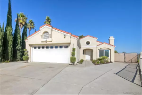 899 Corte Merano, Escondido, CA 92026
