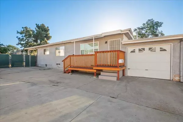 7423 Daytona St, A & B, Lemon Grove, CA 91945