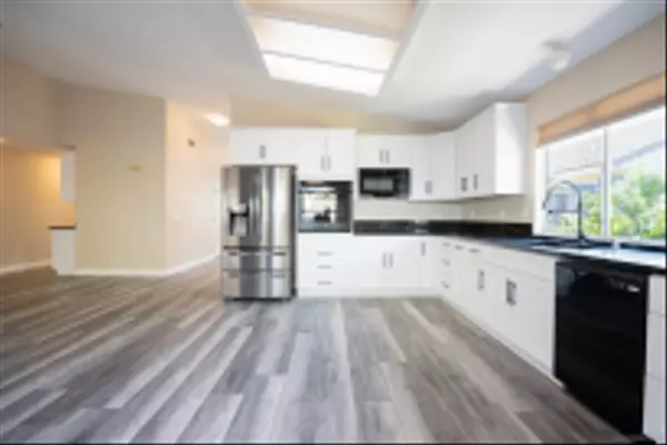 Vista, CA 92084,1162 Meadow Lake Dr