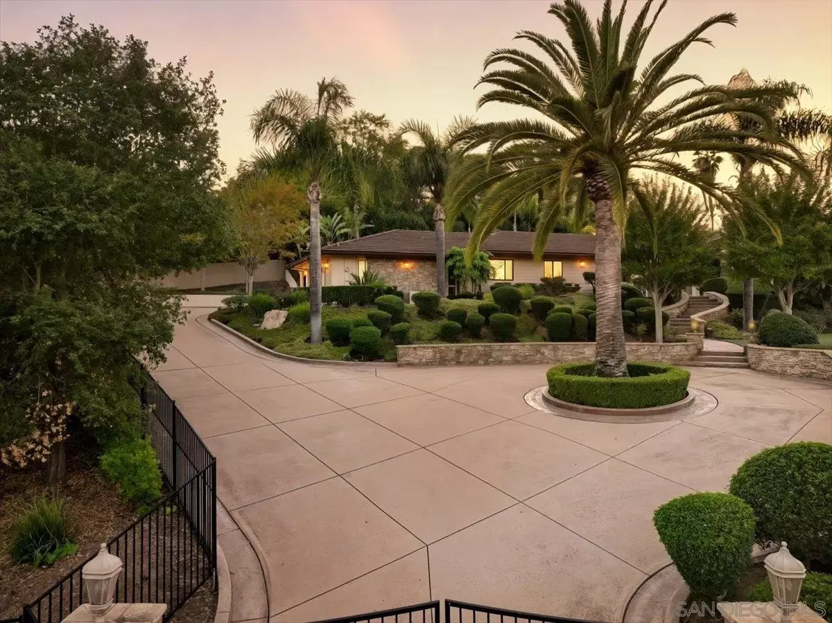 Escondido, CA 92029,2927 Circle Drive