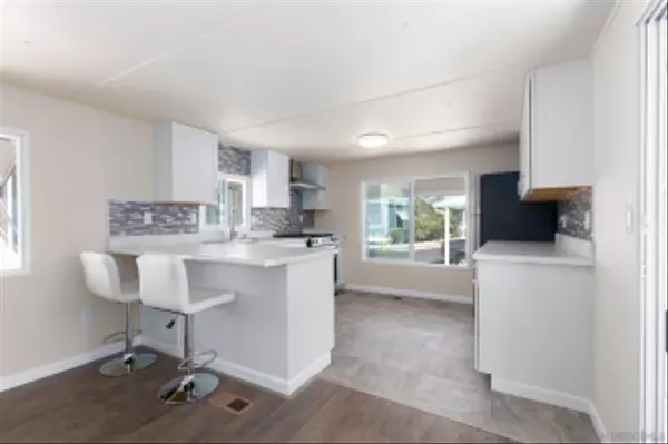 Chula Vista, CA 91910,677 G ST #103.5
