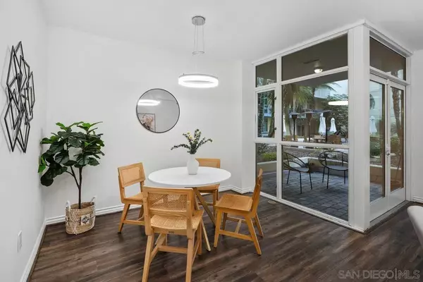 San Diego, CA 92101,850 Beech St #203