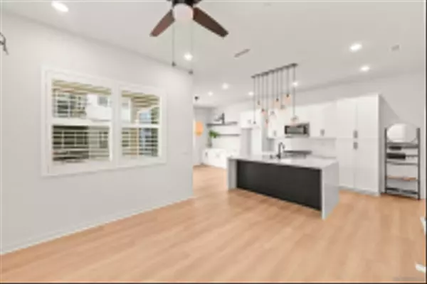 Chula Vista, CA 91915,3001 Bravo Loop #2